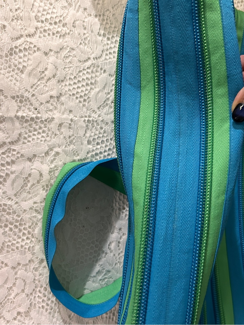 ZIP IT Green & Blue ZIPPER Shoulder Bag with Adjustable Strap FREE BAG CHARM - Picture 6 of 11